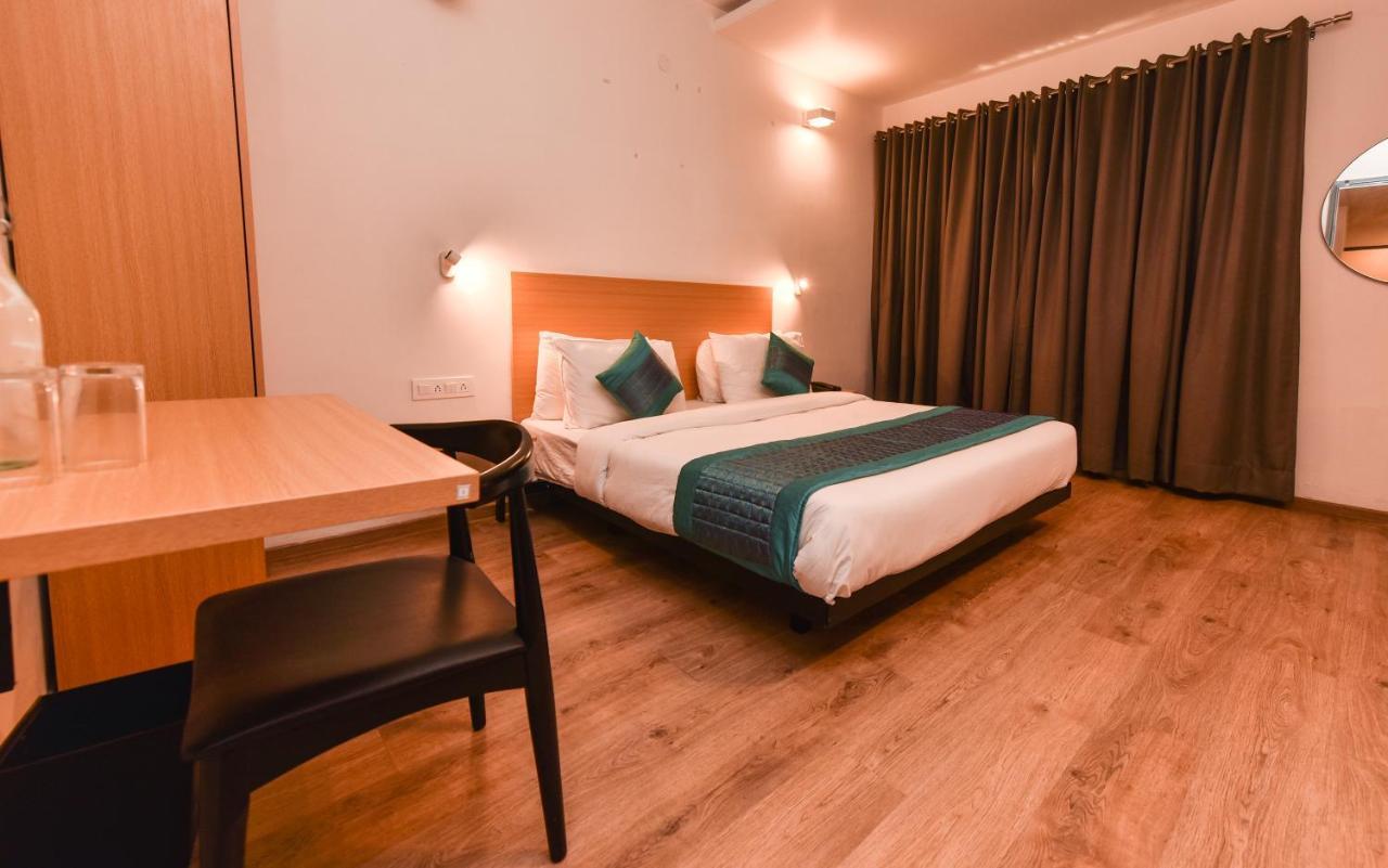 Hotel Admire Inn "Near Atal Chowk, Sector 15, Vasundhara" Ghaziabad Ngoại thất bức ảnh