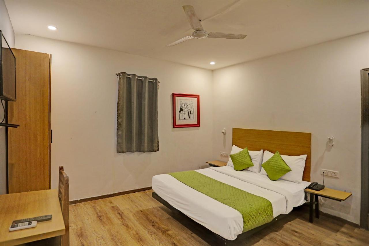 Hotel Admire Inn "Near Atal Chowk, Sector 15, Vasundhara" Ghaziabad Ngoại thất bức ảnh