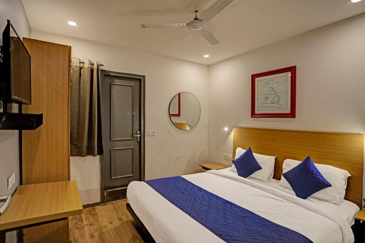 Hotel Admire Inn "Near Atal Chowk, Sector 15, Vasundhara" Ghaziabad Ngoại thất bức ảnh